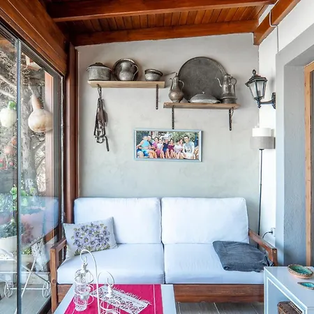 2 Bedroom Flat With Garden And Sea View In Yalikavak Appartamento