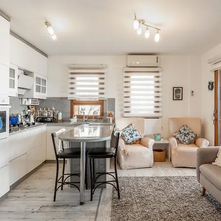 2 Bedroom Flat With Garden And Sea View In Yalikavak Appartamento