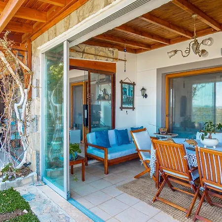 Appartamento 2 Bedroom Flat With Garden And Sea View In Yalikavak Bodrum