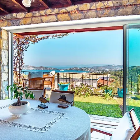 2 Bedroom Flat With Garden And Sea View In Yalikavak * Bodrum